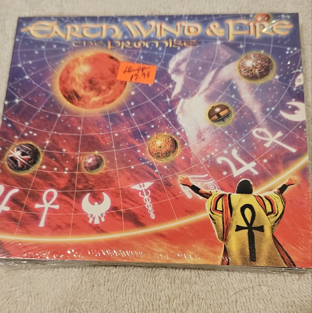 EARTH WIND AND FIRE CD